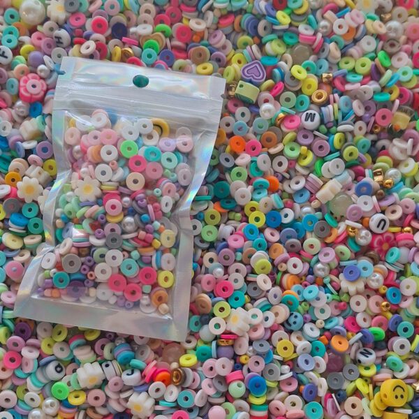 bead confetti (+string)